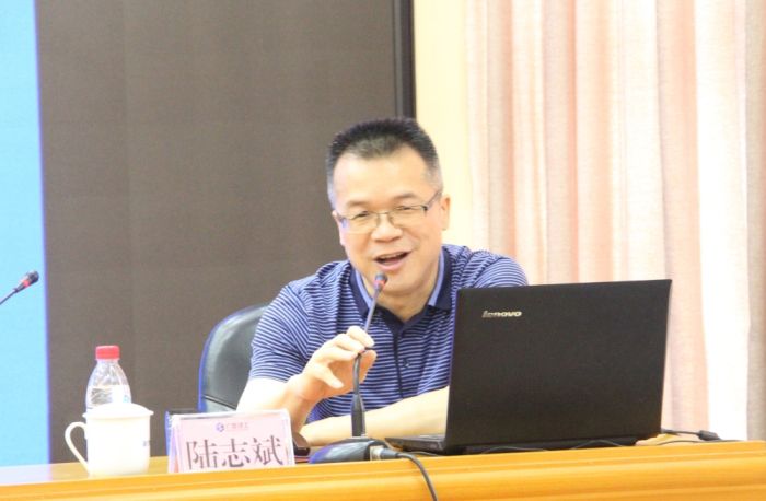 1528265002868897.jpg 陆志斌为大家授课.jpg