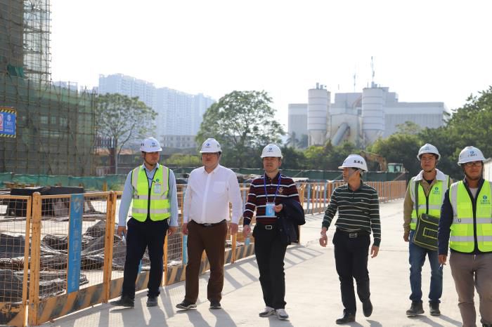 1.2检查现场。侯健杰 摄 (4)700.JPG