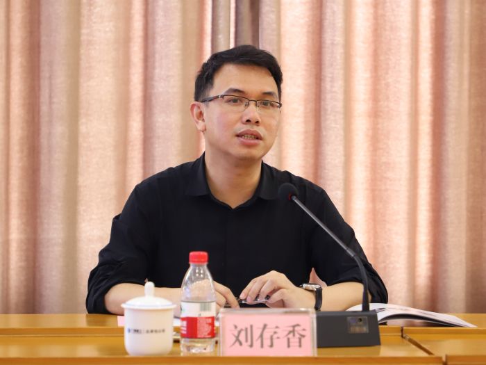 1595497458651802.jpg 刘存香讲话。李立云 摄.jpg