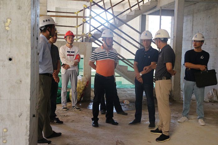 1595841186525331.jpg 现场检查。张钊林 摄.JPG