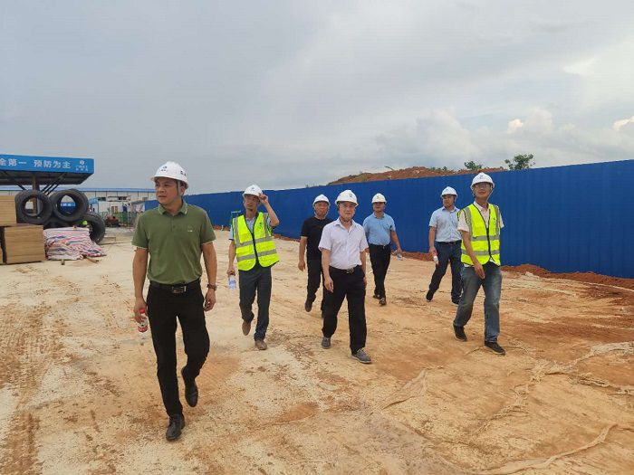 1597192033482816.jpg 检查现场。林劭鸿 摄.jpg