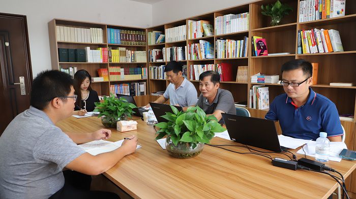 1597735250106835.jpg 第二小组答辩现场.JPG