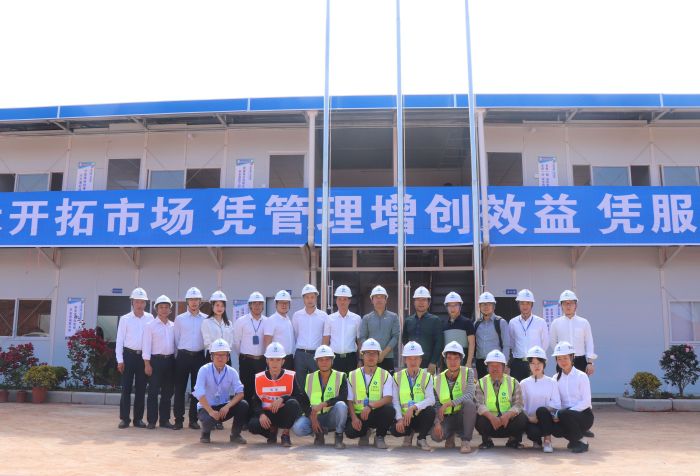 1606965175631147.jpg 会后合影。 杨俊峰 摄.jpg