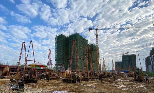 1607589329694532.jpg 三分公司龙州项目:党建引领促生产 四季度产值力争突破1.5亿元.jpg