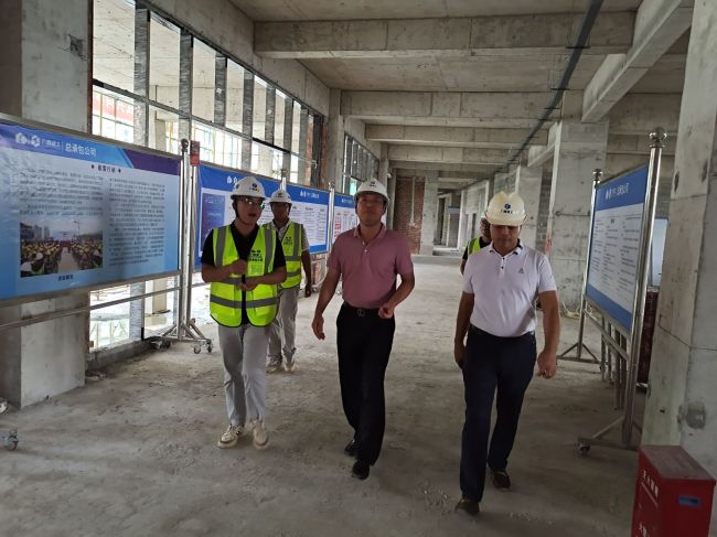 2.6检查现场。彭永彬 摄（修图）.jpg