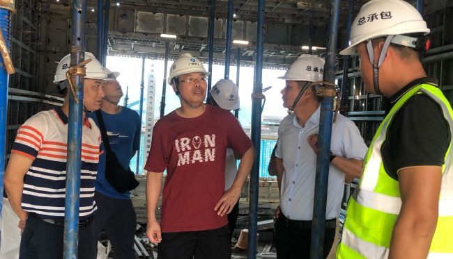 1633763137364048.jpg 0.1检查现场。吴安华 摄1.jpg