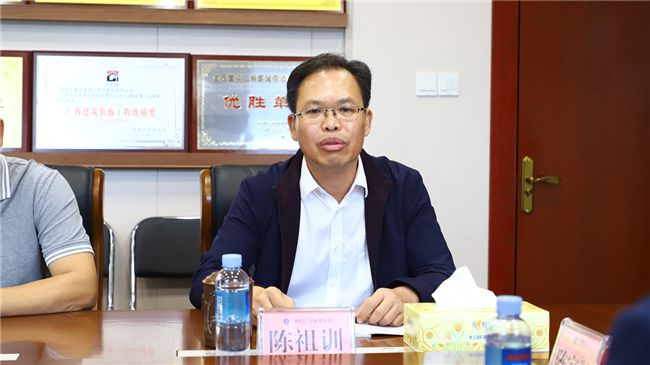 1635756404106740.jpg 陈祖训作表态发言。谭龙 摄(修图).jpg