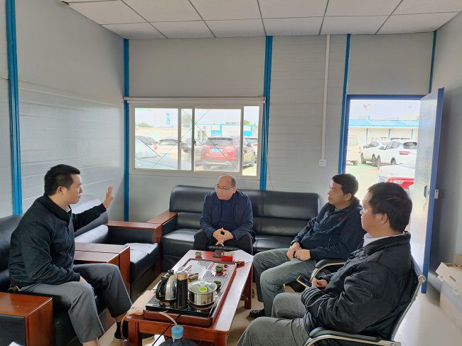 1639447645162918.jpg 指导现场。莫杰妃 摄(修图).jpg