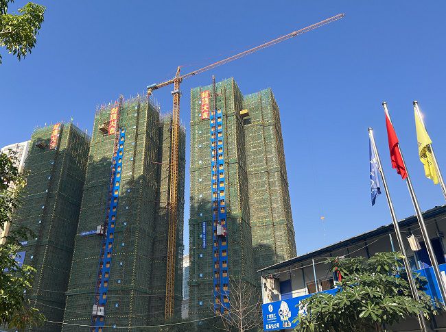 1639448925745482.jpg 封顶主体现场。王家斌 摄(修图).jpg