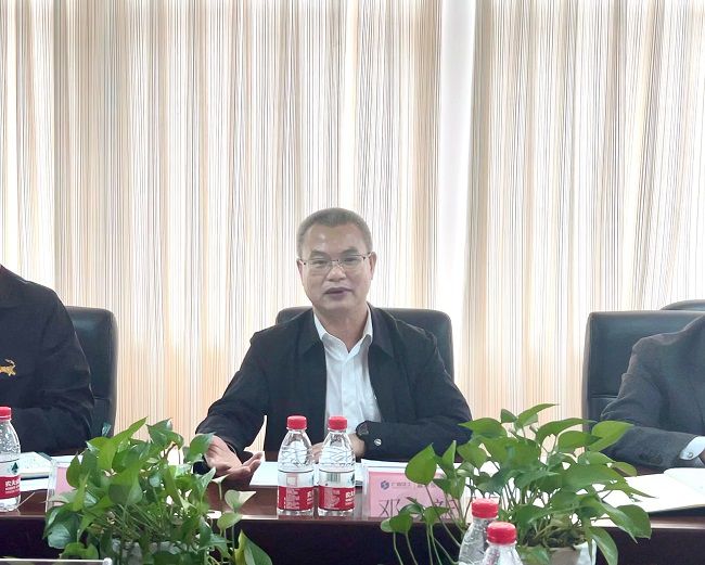 1646384250429930.jpg 邓少新讲话。卢丽君 摄(修图).jpg