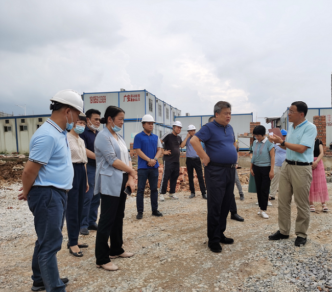 调研现场。李绍瑜 摄（修图）.png