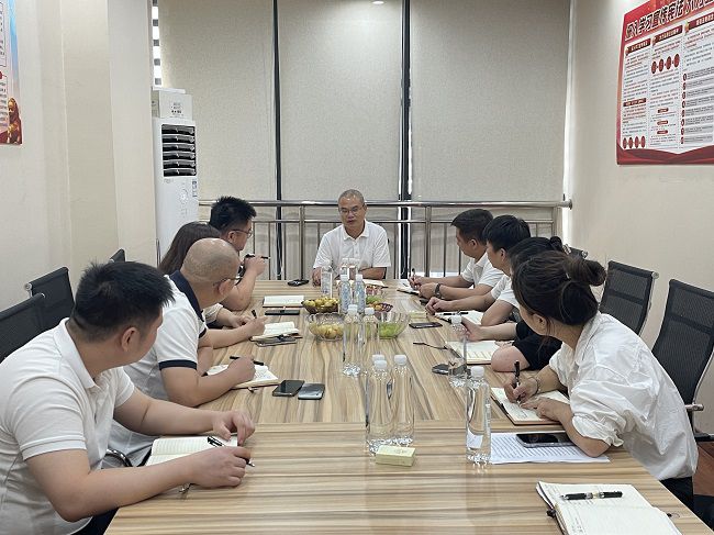 调研会现场。黄丹 摄（修图）.jpg