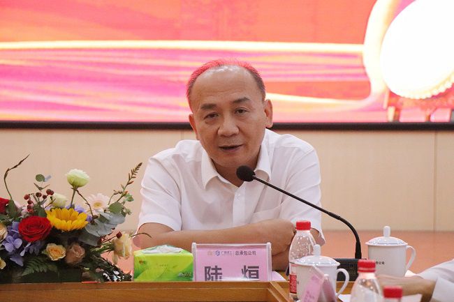 陆烜下达工作指示。周煜川 摄（修图）.jpg