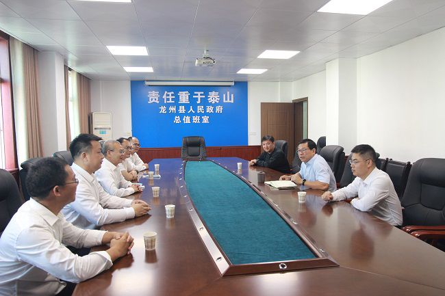 1667780784105647.jpg 座谈会现场(修图).jpg