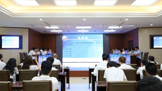 抢答环节。杨钰 摄（修图）.jpg