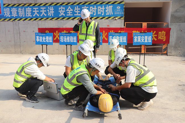 开展应急消防救援演练2。周煜川 摄（修图）.jpg